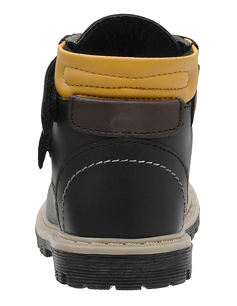 Bota Casual Niños de Ajuste Doble Velkro, Color Negro con Detalles en Mostaza y Café